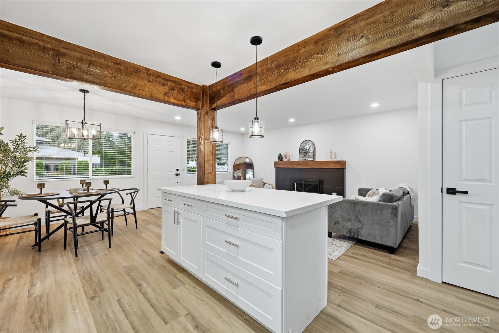 6609 Avondale Road SW