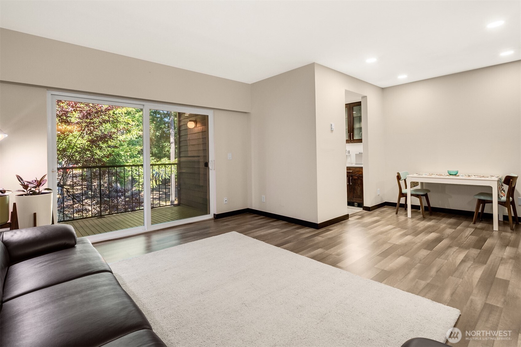 8641 Zircon Drive SW