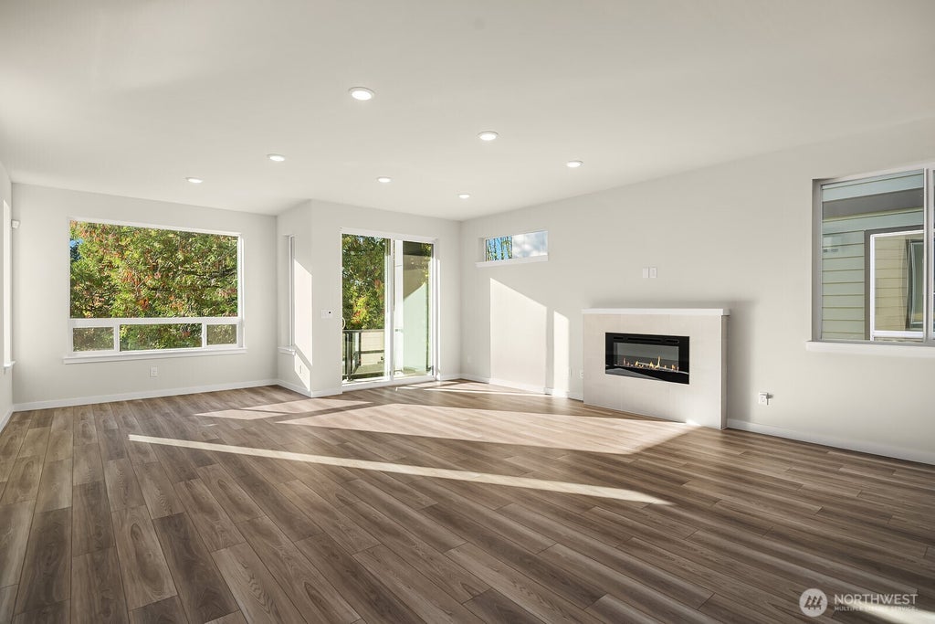 Photo of 4027 Aberdeen Way NE, Newcastle, WA 98056 (MLS # 2592006)