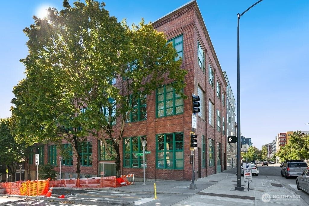 Photo of 66 Bell Street #208, Seattle, WA 98121 (MLS # 2424364)