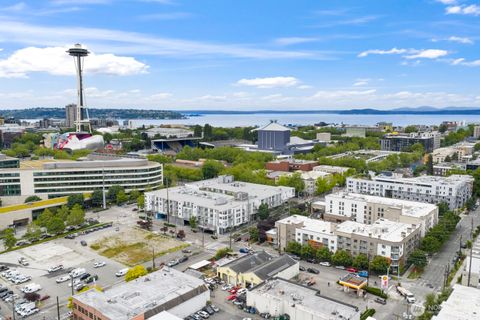 Photo of 501 Roy Street #T308, Seattle, WA 98109 (MLS # 2518298)