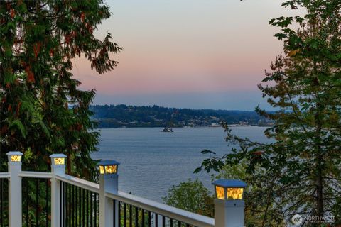 Photo of 14538 38th Avenue NE, Lake Forest Park, WA 98155 (MLS # 2442955)