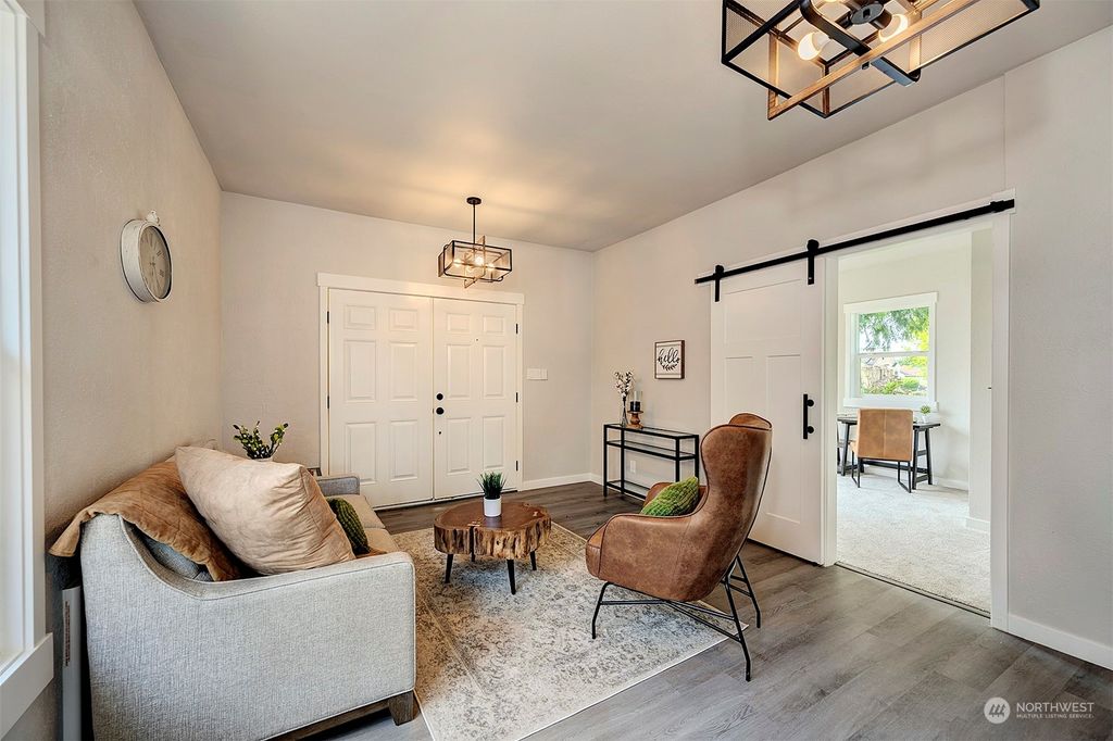 Photo of 2707 Victor Place, Everett, WA 98201 (MLS # 2312248)