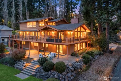 4544 49th Avenue NE Seattle WA 98105