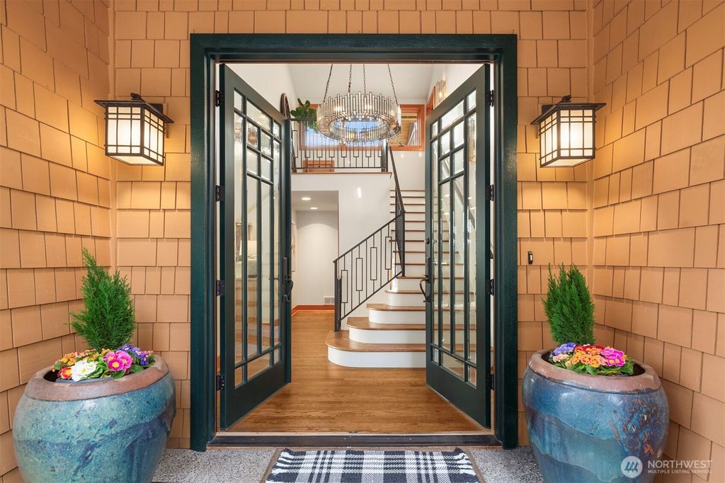 Photo of 4544 49th Avenue NE, Seattle, WA 98105 (MLS # 2483893)