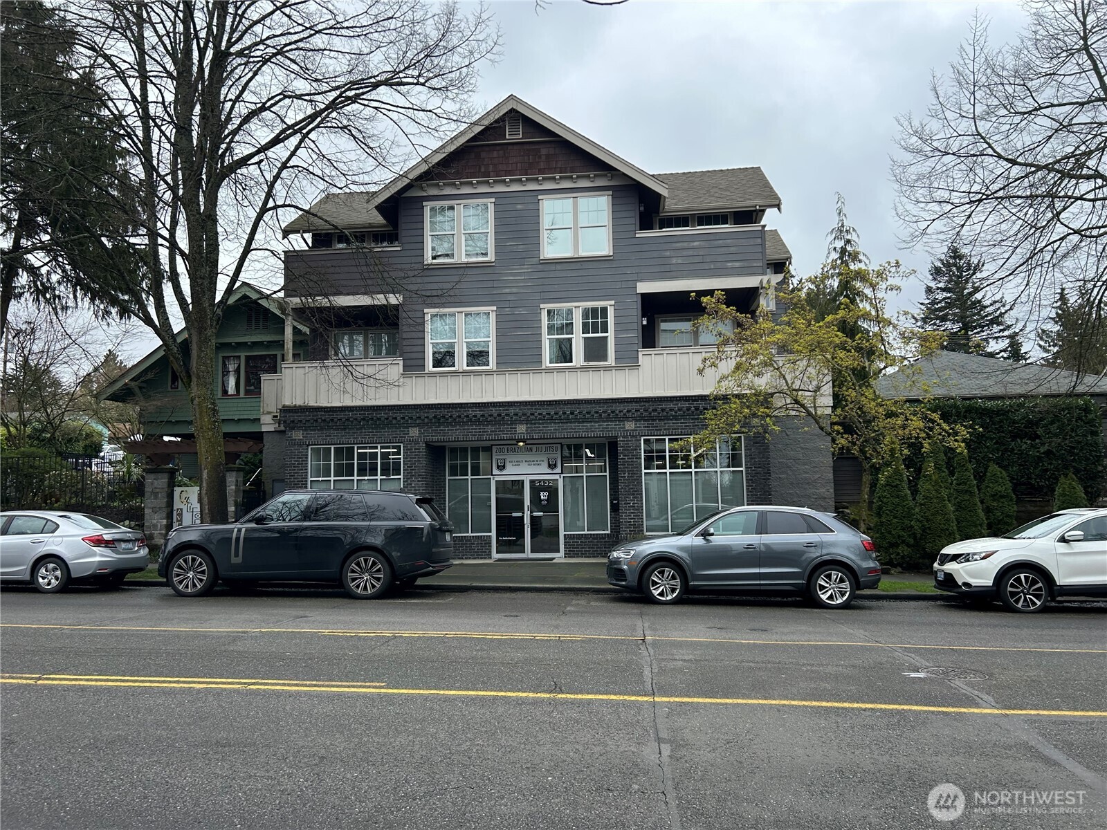 5430 California Avenue SW COML2