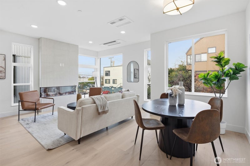 2016 Fairview Avenue E C