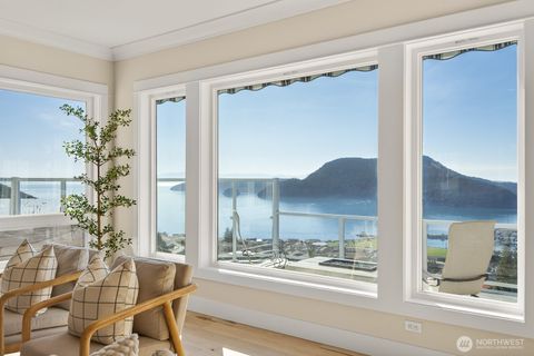 Photo of 2402 Highland Drive, Anacortes, WA 98221 (MLS # 2487742)
