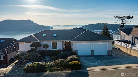 2402 Highland Drive Anacortes WA 98221
