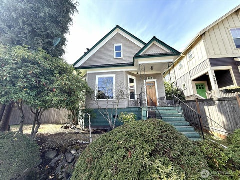 Photo of 919 Martin Luther King Jr Way WAY, Seattle, WA 98122 (MLS # 2588146)