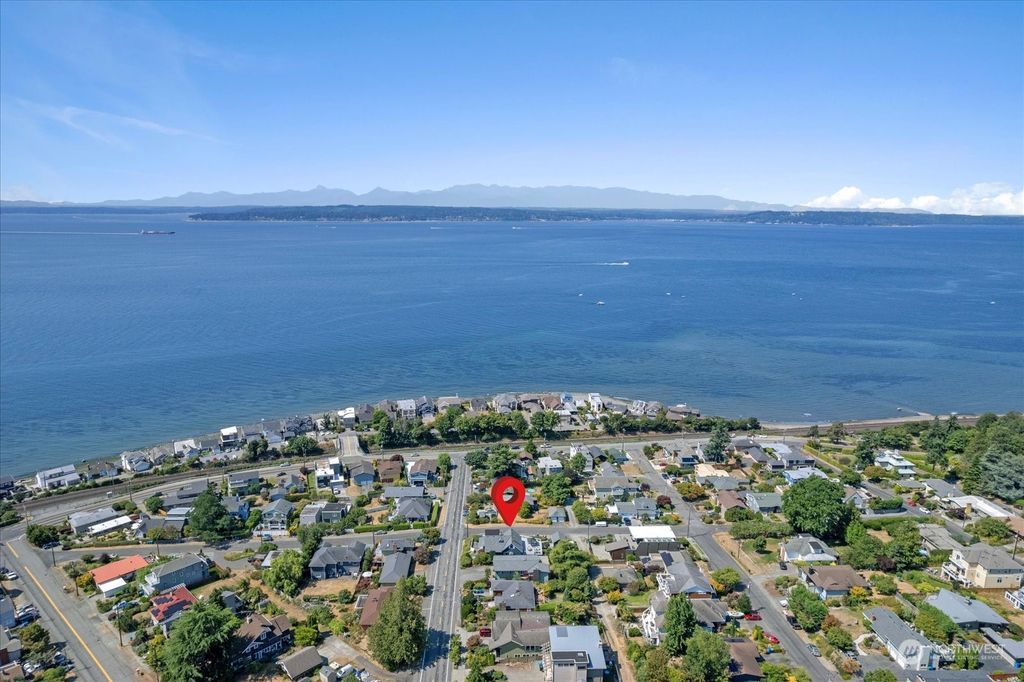 Photo of 19610 26th Avenue NW, Shoreline, WA 98177 (MLS # 2151006)