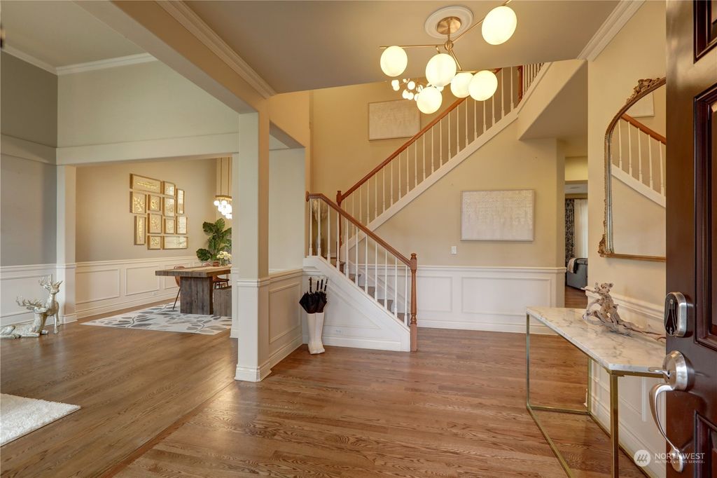 Photo of 15723 NE 117th Street, Redmond, WA 98052 (MLS # 2060877)