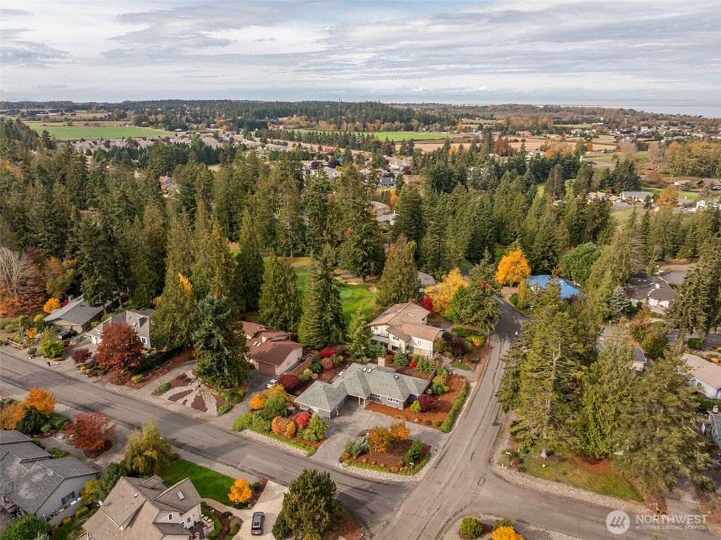 Photo of 102 Fairway Place, Sequim, WA 98382 (MLS # 2448793)