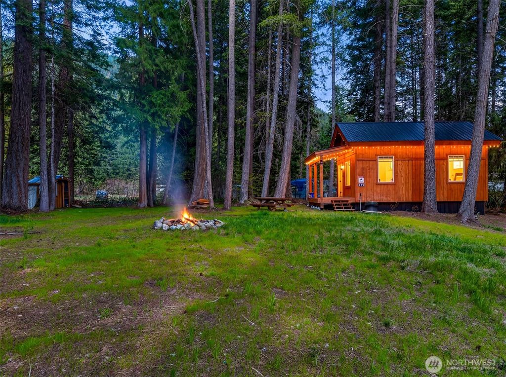 Photo of 18120 Sunland Drive, Lake Wenatchee, WA 98826 (MLS # 2510996)