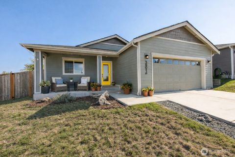 Photo of 3601 Page St, Port Angeles, WA 98362 (MLS # 2444625)