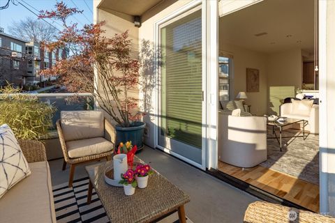 3900 2nd Avenue NE Unit 401, Seattle, WA 98105 - MLS#: 2330904