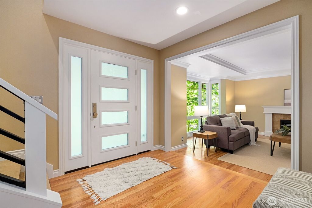 Photo of 2635 261st Avenue SE, Sammamish, WA 98075 (MLS # 2382679)