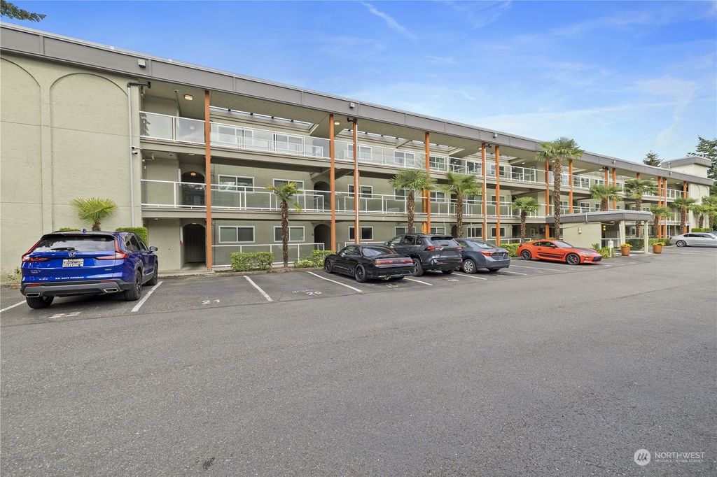 Photo of 701 122nd Avenue NE #208, Bellevue, WA 98005 (MLS # 2302479)