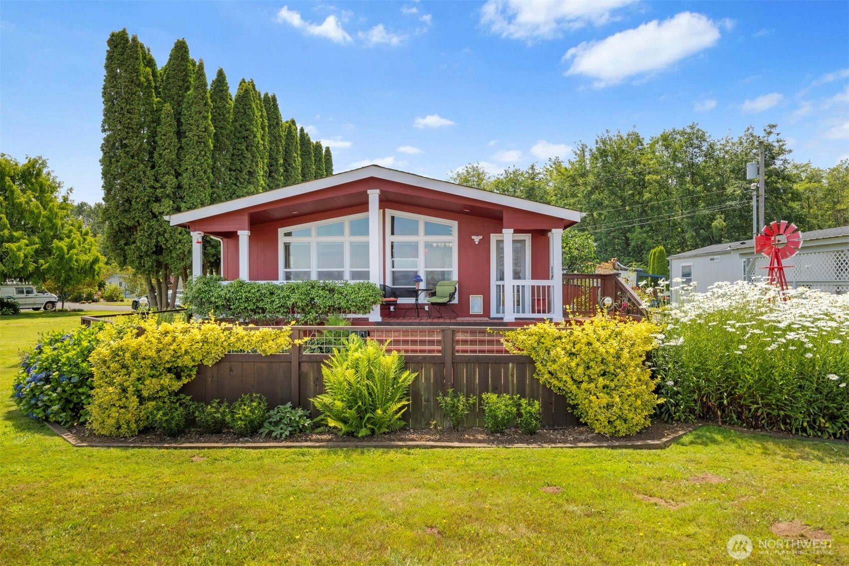 8585 Harborview Road 18