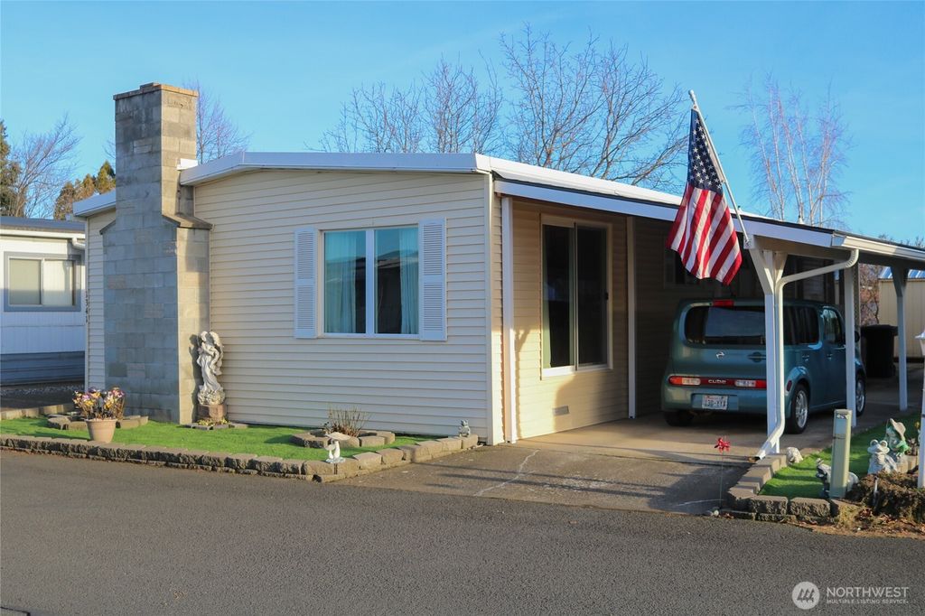 Photo of 1341 BROOKYLN Dr, Walla Walla, WA 99362 (MLS # 2522067)