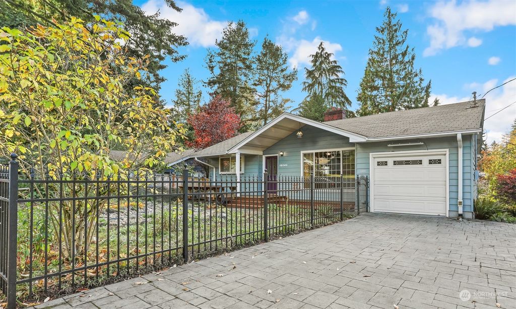 Photo of 18301 7th Avenue NE, Shoreline, WA 98155 (MLS # 2304767)