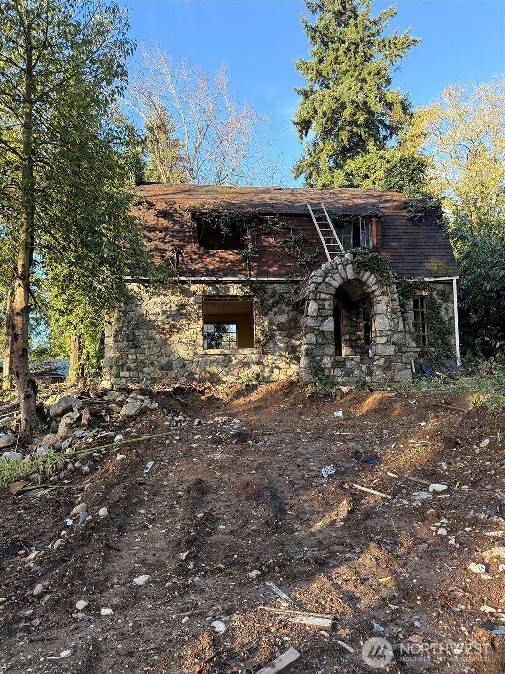 Photo of 12649 16th Avenue S, Seattle, WA 98168 (MLS # 2461594)