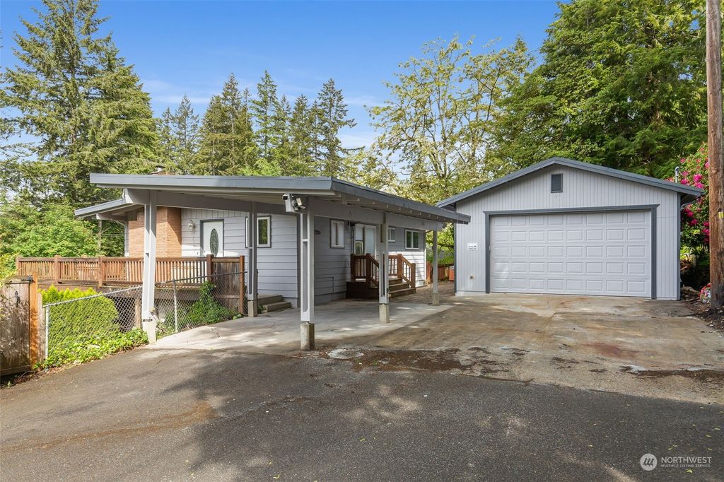 Photo of 18308 SE 145th Street SE, Renton, WA 98059 (MLS # 2242795)