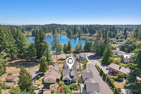 Photo of 31100 6th Lane SW, Federal Way, WA 98023 (MLS # 2560994)