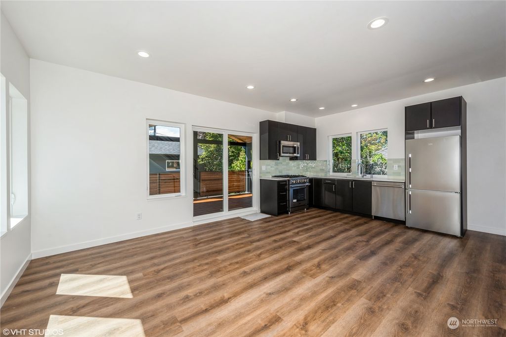 Photo of 2225 1st Avenue W #B, Seattle, WA 98119 (MLS # 2147887)
