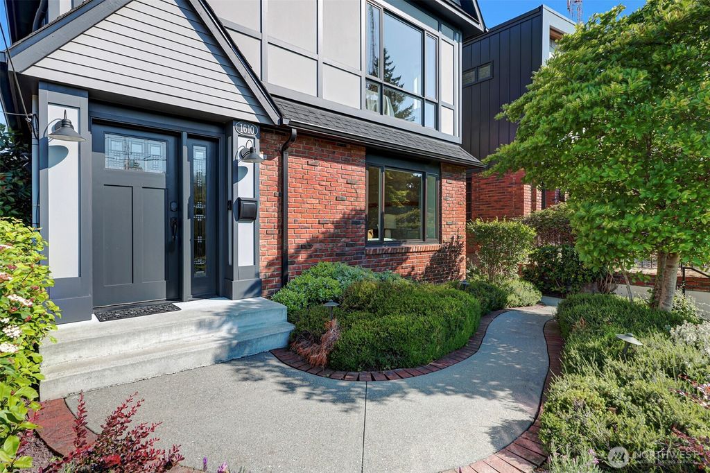 Photo of 1610 3rd Avenue N, Seattle, WA 98109 (MLS # 2432758)