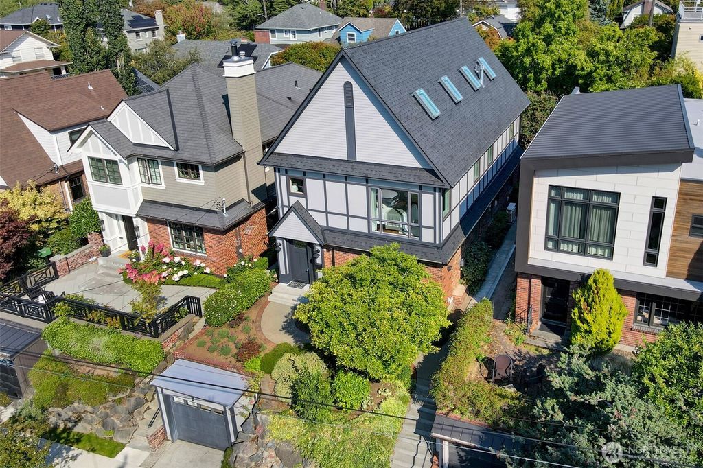 Photo of 1610 3rd Avenue N, Seattle, WA 98109 (MLS # 2432758)