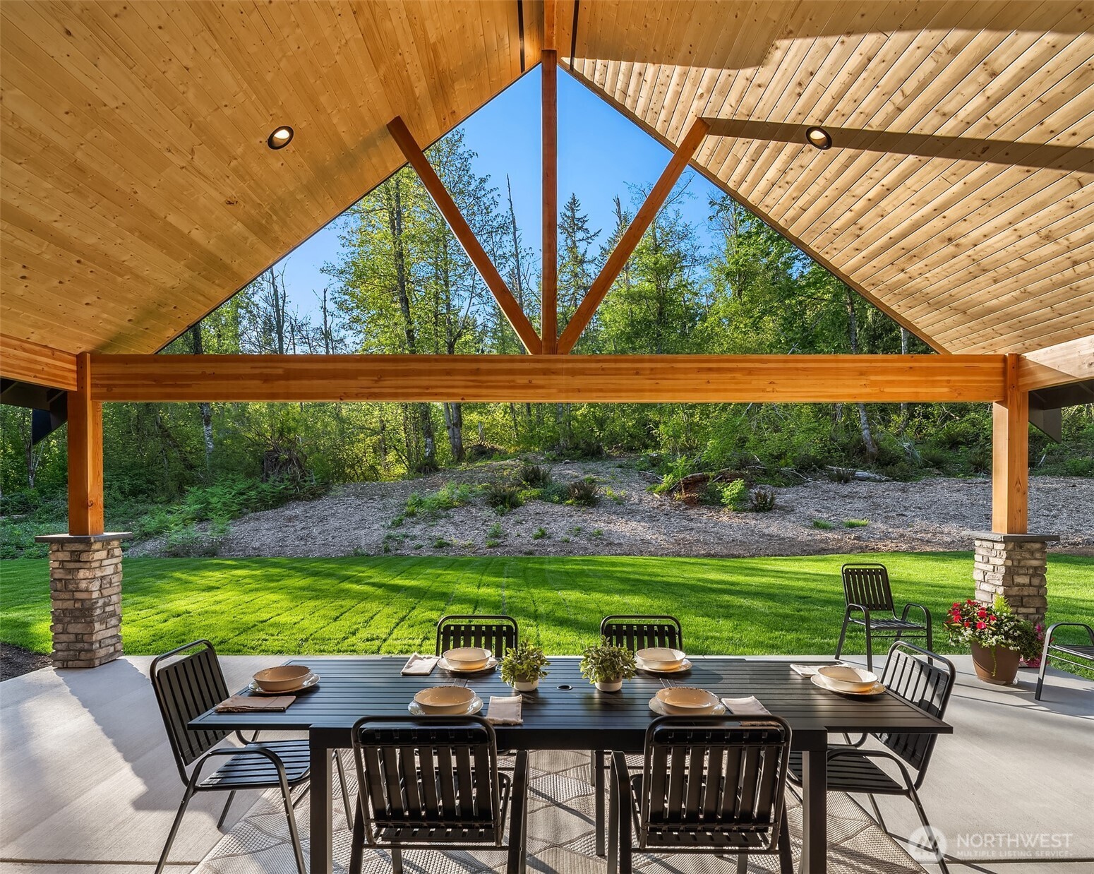 Duvall, Washington, 98019, United States, 4 Bedrooms Bedrooms, ,4 BathroomsBathrooms,Residential,Active,2051942