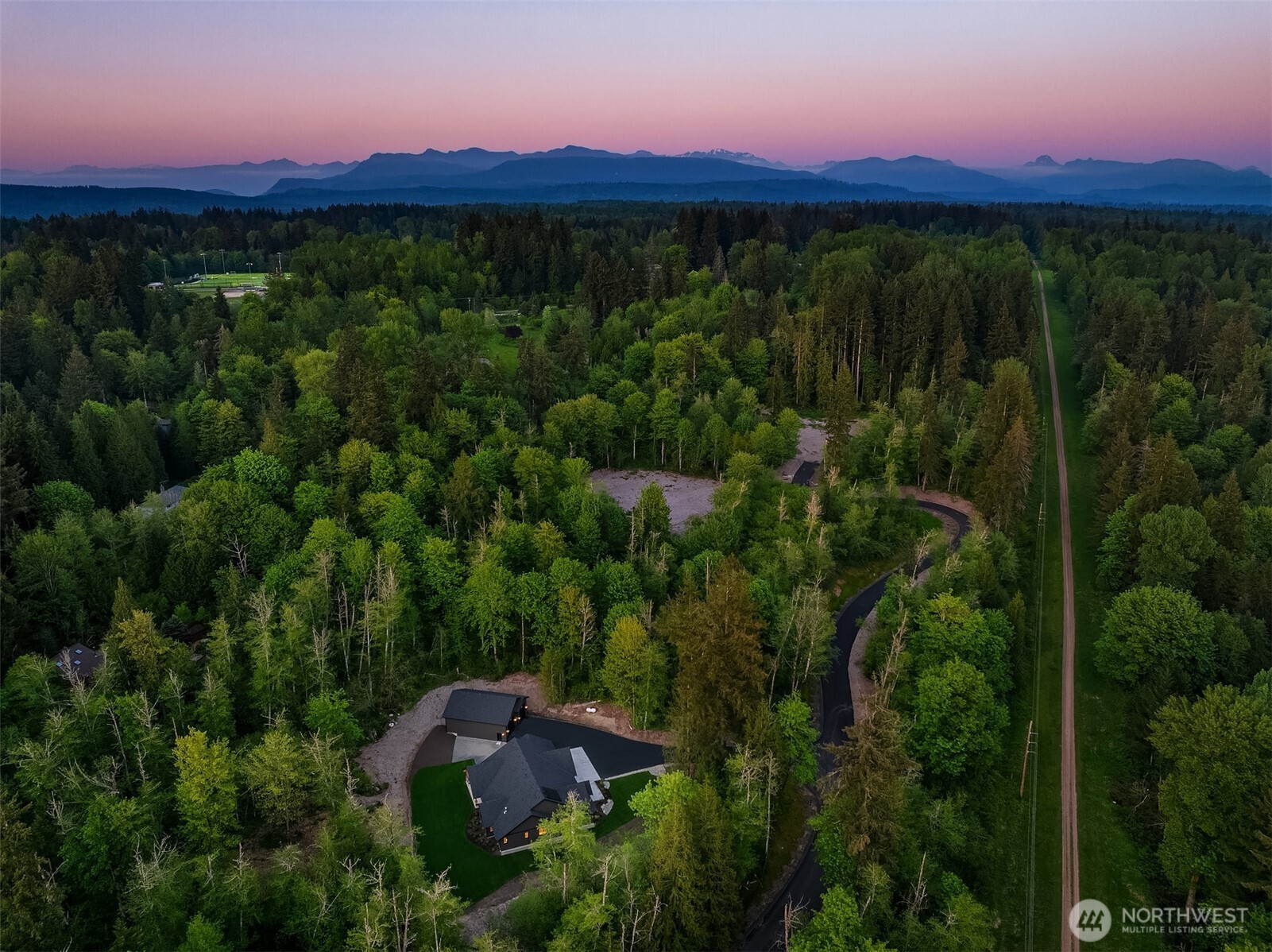 Duvall, Washington, 98019, United States, 4 Bedrooms Bedrooms, ,4 BathroomsBathrooms,Residential,Active,2051942