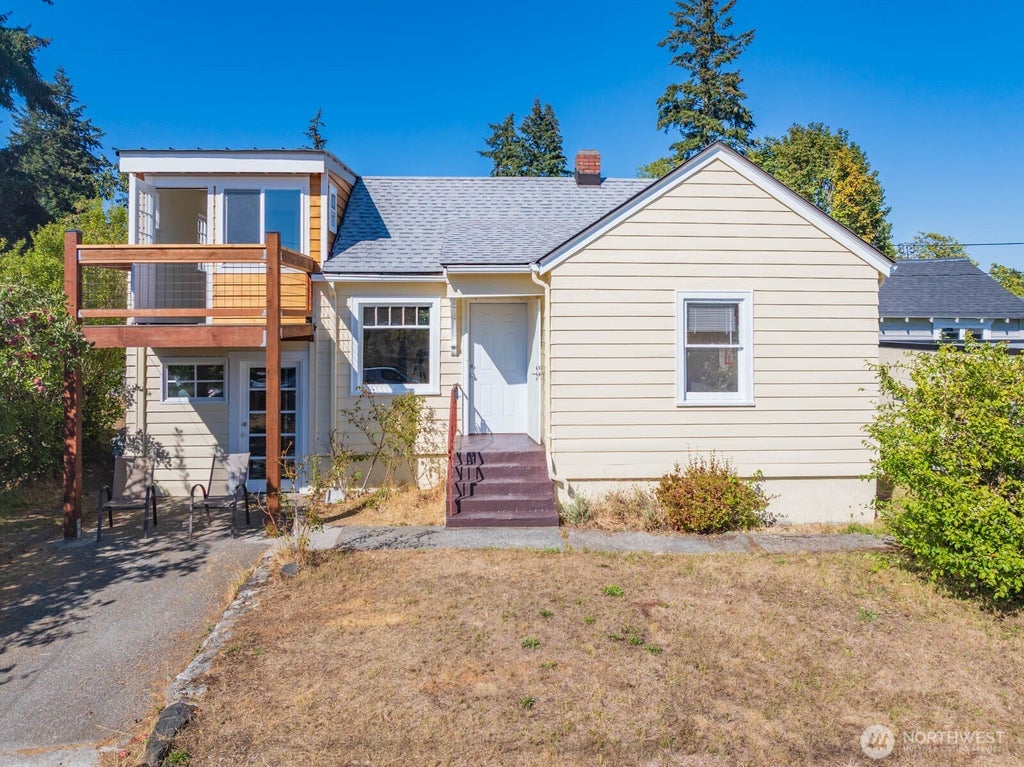 Photo of 2710 15th Street, Bremerton, WA 98312 (MLS # 2581542)