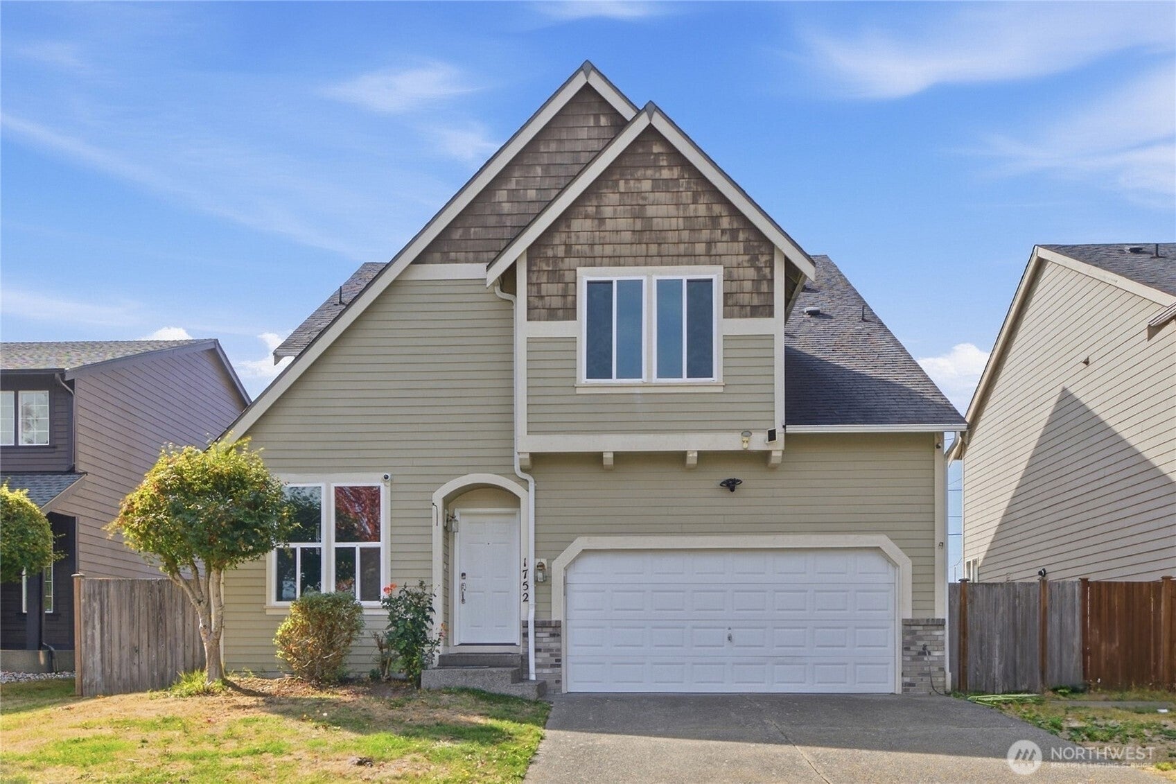 1752 S Prospect Lane