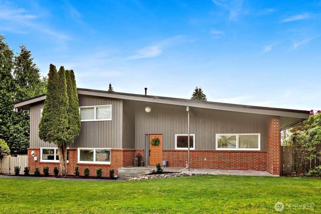 Photo of 5342 Belfern Drive, Bellingham, WA 98226 (MLS # 2524616)