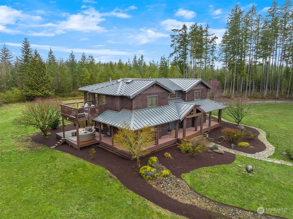 Photo of 22825 SE 178th Place, Maple Valley, WA 98038 (MLS # 2045935)