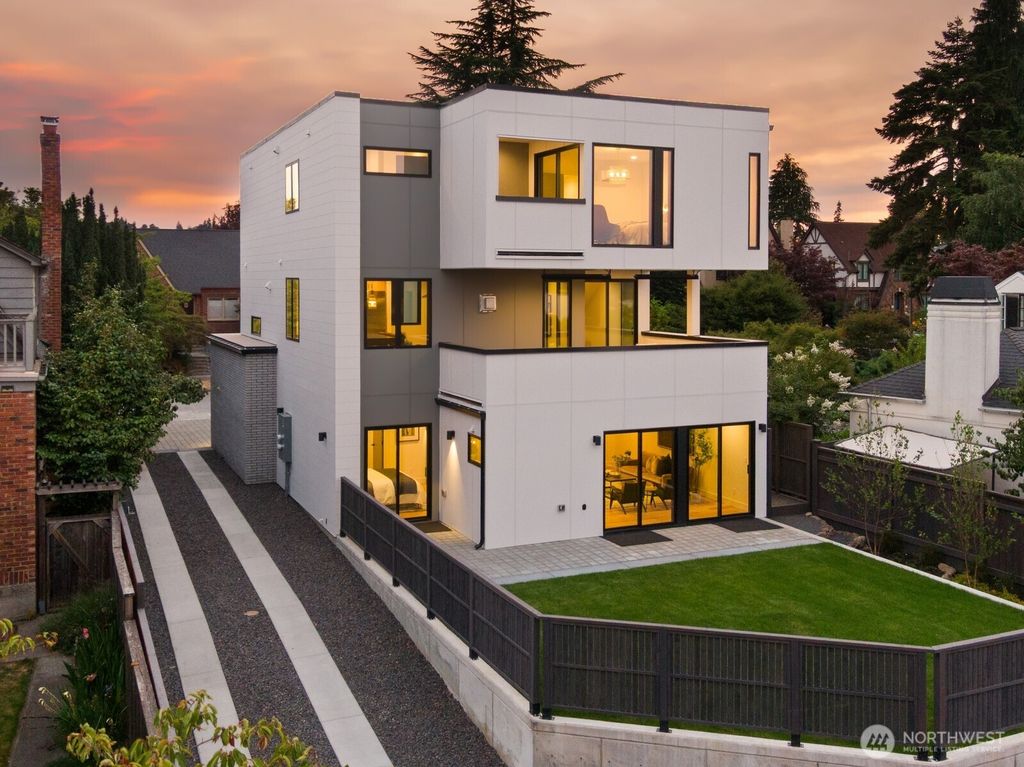 Photo of 3854 Cascadia Avenue S, Seattle, WA 98118 (MLS # 2418354)