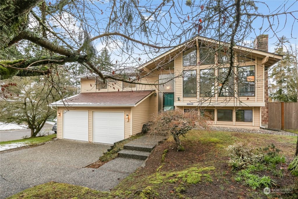 Photo of 12102 SE 46th Court, Bellevue, WA 98006 (MLS # 2329603)