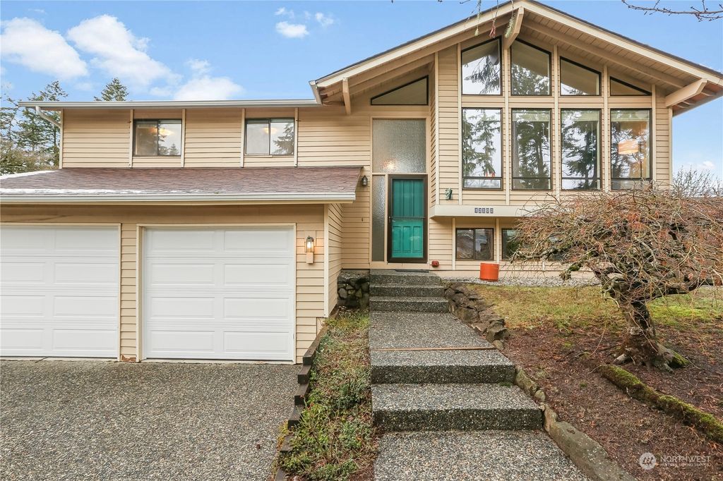 Photo of 12102 SE 46th Court, Bellevue, WA 98006 (MLS # 2329603)