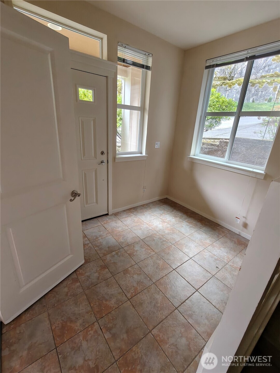 564 MOUNTAIN VIEW Lane NW