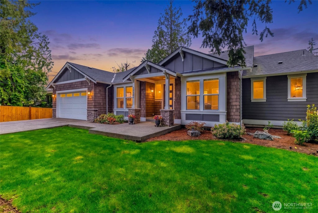Photo of 12500 Robinhood Lane, Snohomish, WA 98290 (MLS # 2525931)