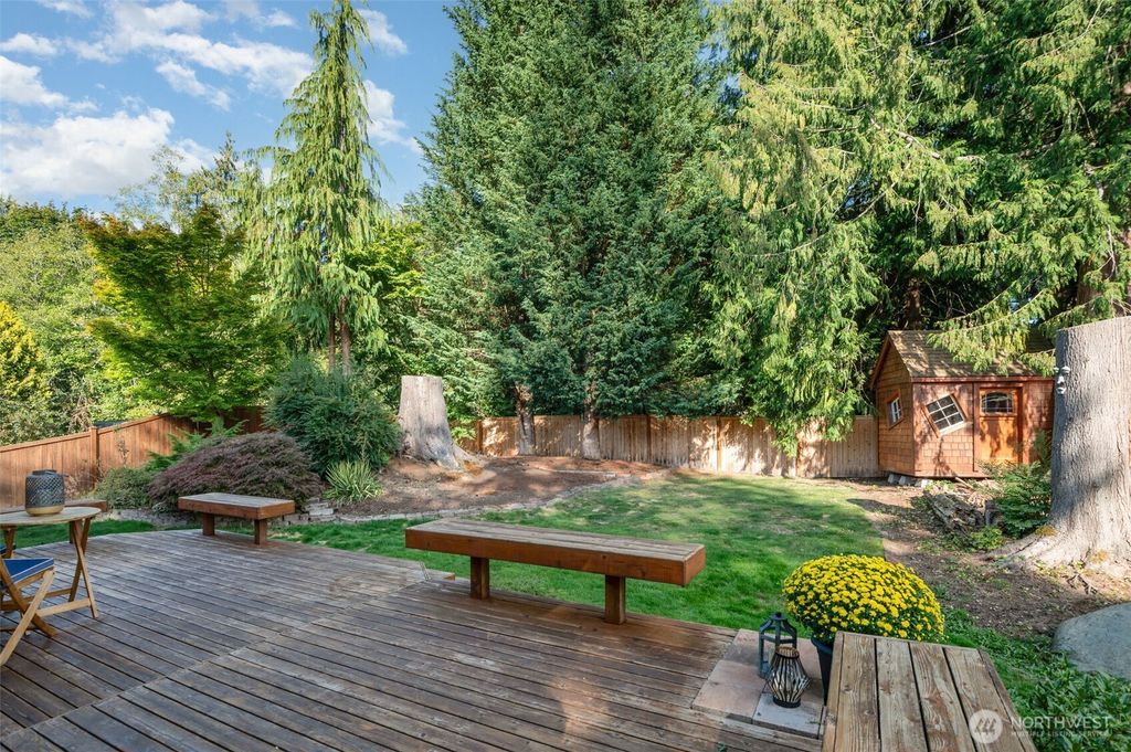 Photo of 11 118th Drive NE, Lake Stevens, WA 98258 (MLS # 2432597)