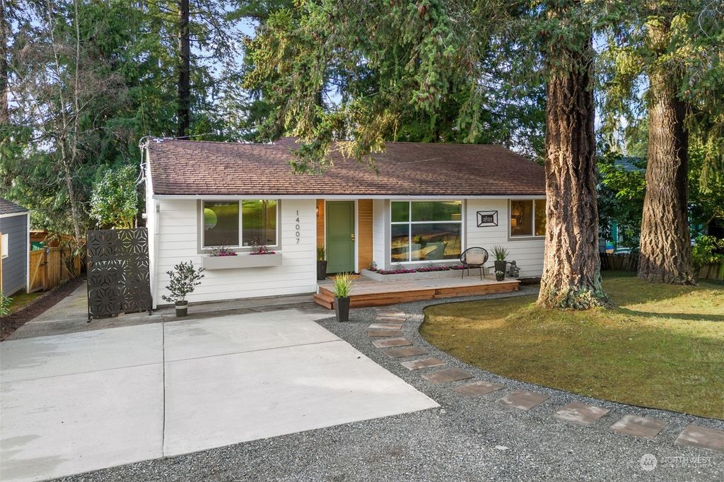 Photo of 14007 23rd Avenue NE, Seattle, WA 98125 (MLS # 2193444)