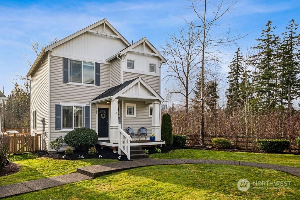 Photo of 9519 Hancock Avenue SE, Snoqualmie, WA 98065 (MLS # 2327353)