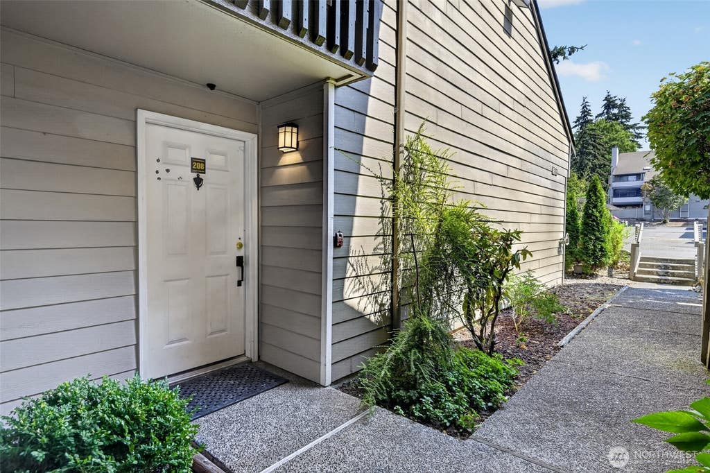 Photo of 2508 S 317th Street #208, Federal Way, WA 98003 (MLS # 2566896)