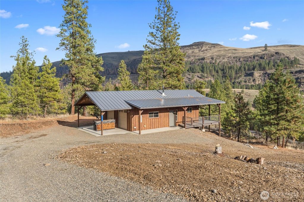 Photo of 31741 Ringneck Lane E, Davenport, WA 99122 (MLS # 2487906)