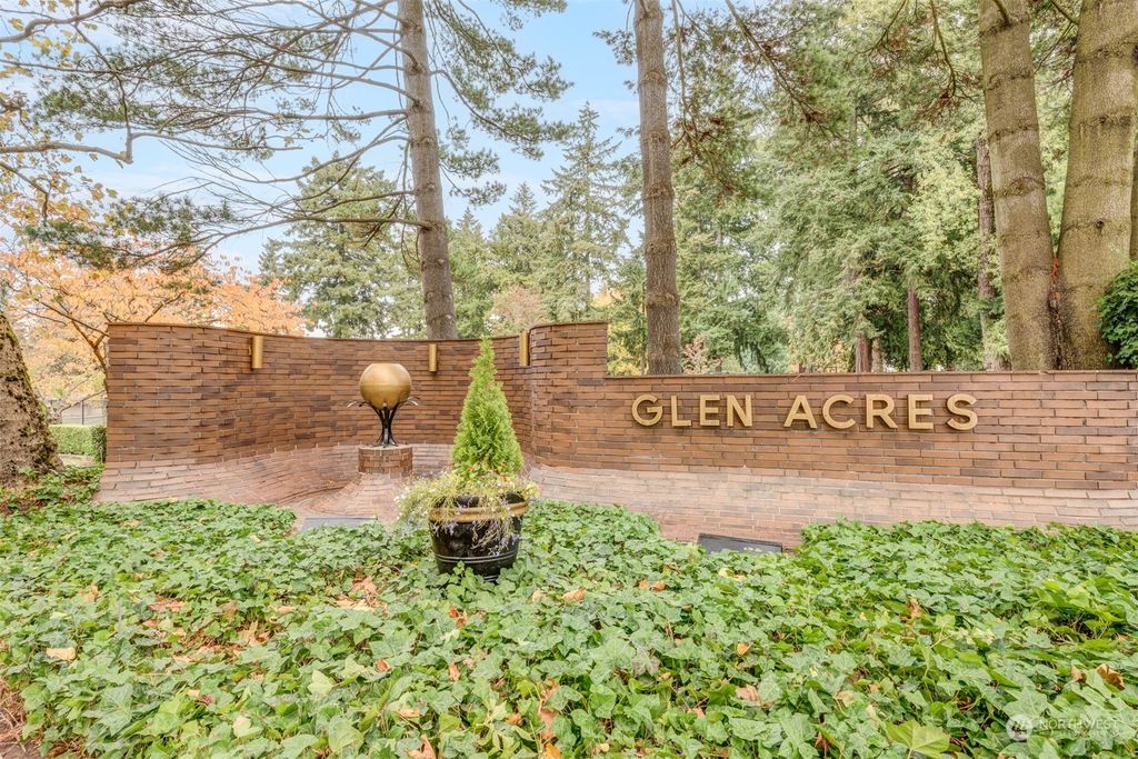 Photo of 10610 Glen Acres Drive S, Seattle, WA 98168 (MLS # 2024079)