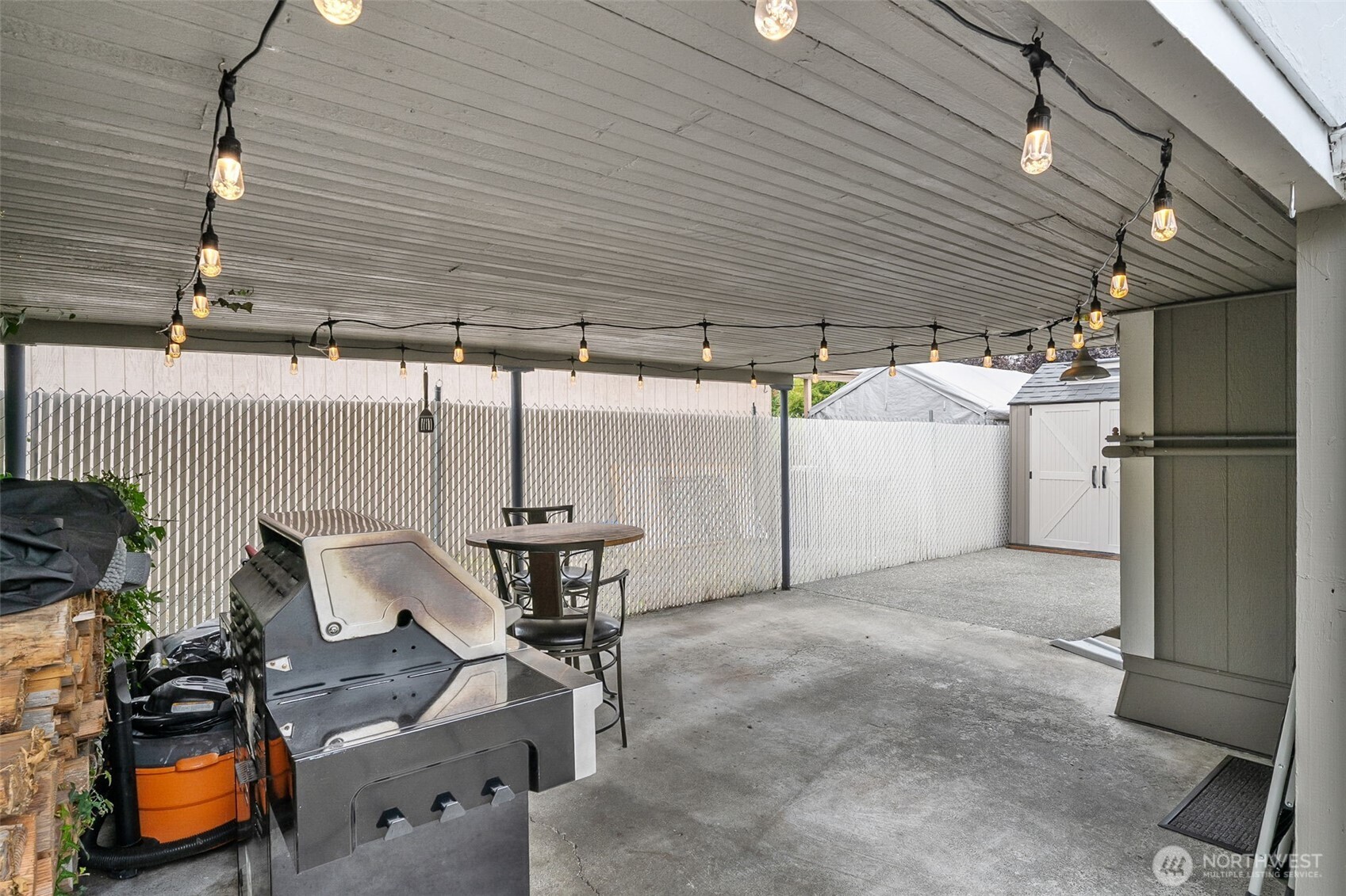 2921 Fredricksen Street