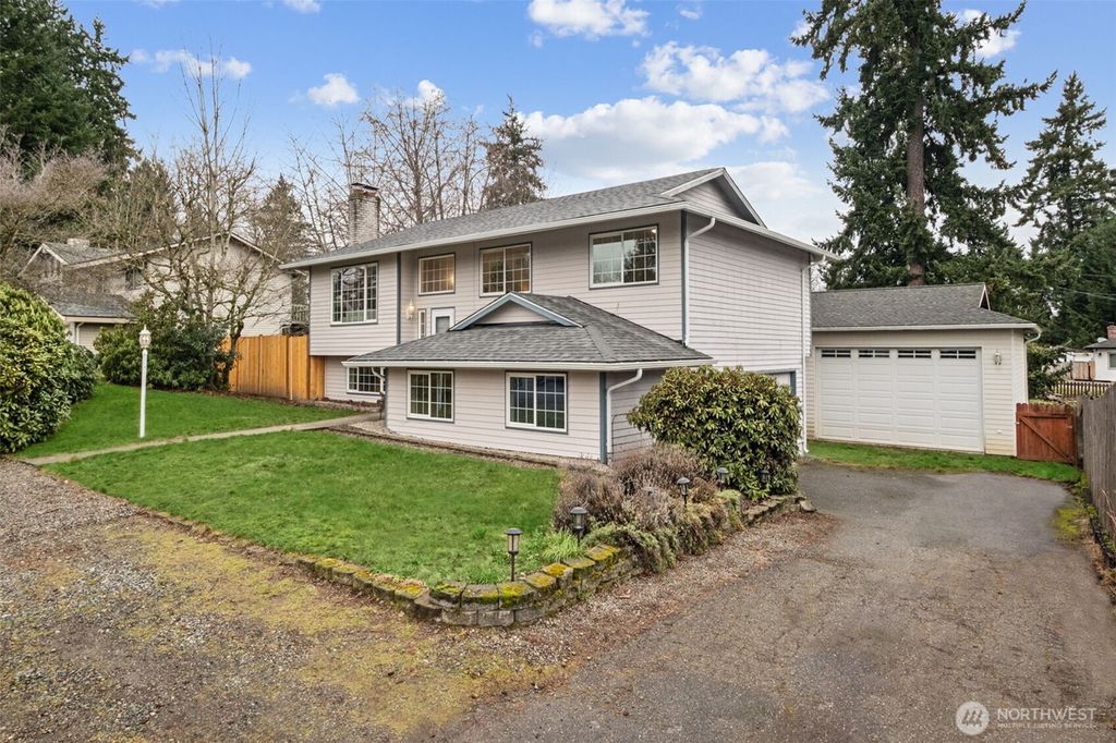 Photo of 13700 SE 268th Street, Kent, WA 98042 (MLS # 2470120)